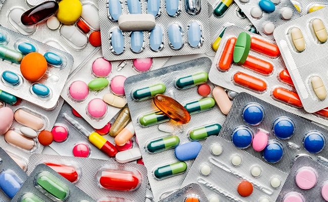 स्वास्थ्य मंत्री श्याम बिहारी जायसवाल ने दिए निर्देश, डांक्टरों के लिखे बिना दर्द निवारक दवाओं की बिक्री पर होगी कार्रवाई