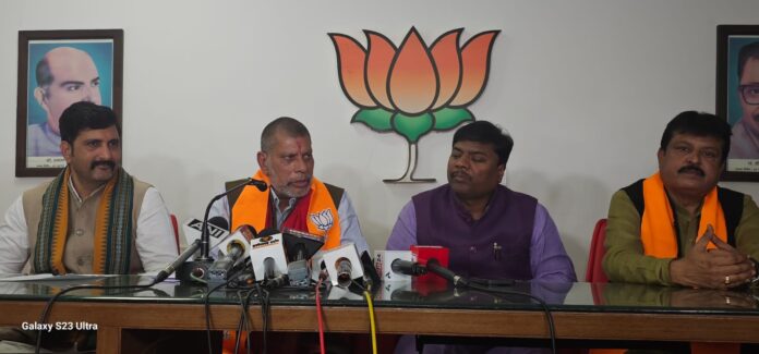 CG NEWS : भाजपा ने खोला समस्याओं के निराकरण हेतु सहायता केंद्र, मंत्रीगण एवं भाजपा पदाधिकारी भाजपा कार्यालय में रहेंगे मौजूद