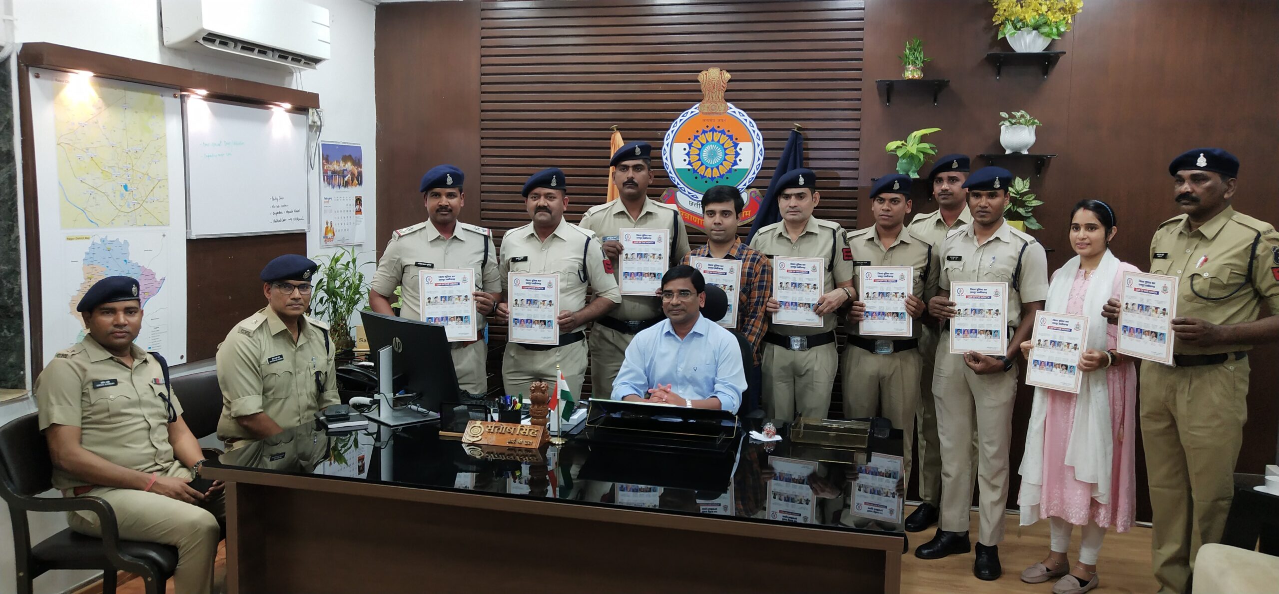 Raipur News : रायपुर जिले के बारह पुलिस अधिकारी कर्मचारी बने माह फरवरी 2024 हेतु कॉप ऑफ द मंथ