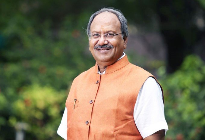 बर्खास्त शिक्षकों के समर्थन में उतरे सांसद बृजमोहन अग्रवाल, मुख्यमंत्री को लिखा पत्र, समकक्ष पदों पर समायोजन की रखी मांग