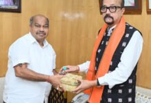 रायपुर@ विधायक पुरन्दर मिश्रा ने राज्यपाल को रथ यात्रा के लिए दिया न्योता