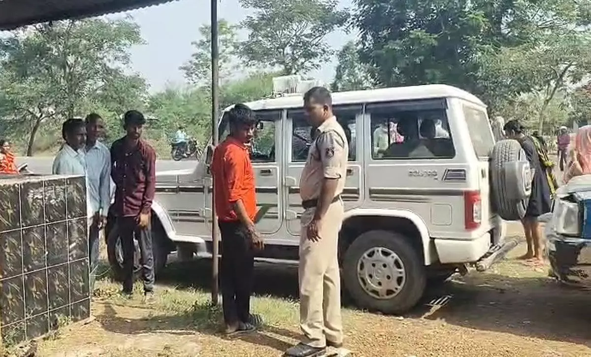 बकरीद के दिन खुशियां मातम में बदलीं : तखतपुर में युवक ने फांसी लगाकर दी जान, पुलिस जांच में जुटी