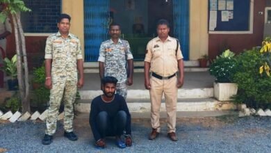 CG Crime : कोर्ट से फरार हुआ आरोपी, छेड़खानी के नए केस के साथ पुलिस की सटीक घेराबंदी में गिरफ्तार