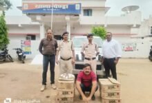 बड़ी कार्रवाई : पैराडाइज होटल में छापा, संचालक गिरफ्तार