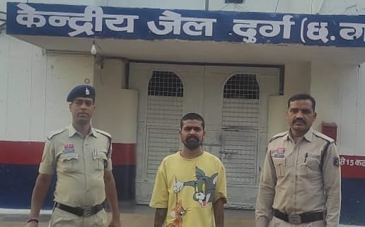 CG Crime : शराब के लिए पैसे नही दिये तो एक्टिवा लूट कर भागा, एक आरोपी गिरफ्तार, दो फरार