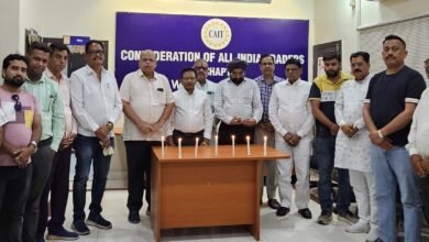 कैट ने अहमदाबाद में हुए विमान दुर्घटना में मृत यात्रियां के आत्मा की शांति के लिए श्रद्वाजंली अर्पित की 