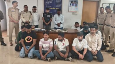 CG Crime : जुआ खेलने वालों के विरुद्ध बड़ी कार्यवाही, 18 गिरफ्तार, 10.82 लाख नगदी, 20 मोबाइल जप्त