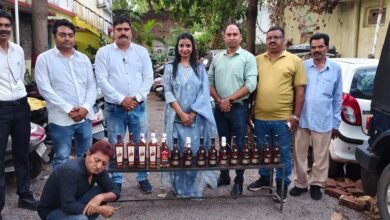 रायपुर@ किराना दुकान में आबकारी का छापा, मध्यप्रदेश प्रान्त के कई ब्रांडों के शराब के साथ आरोपी गिरफ्तार, 11.25 लीटर विदेशी मदिरा जप्त