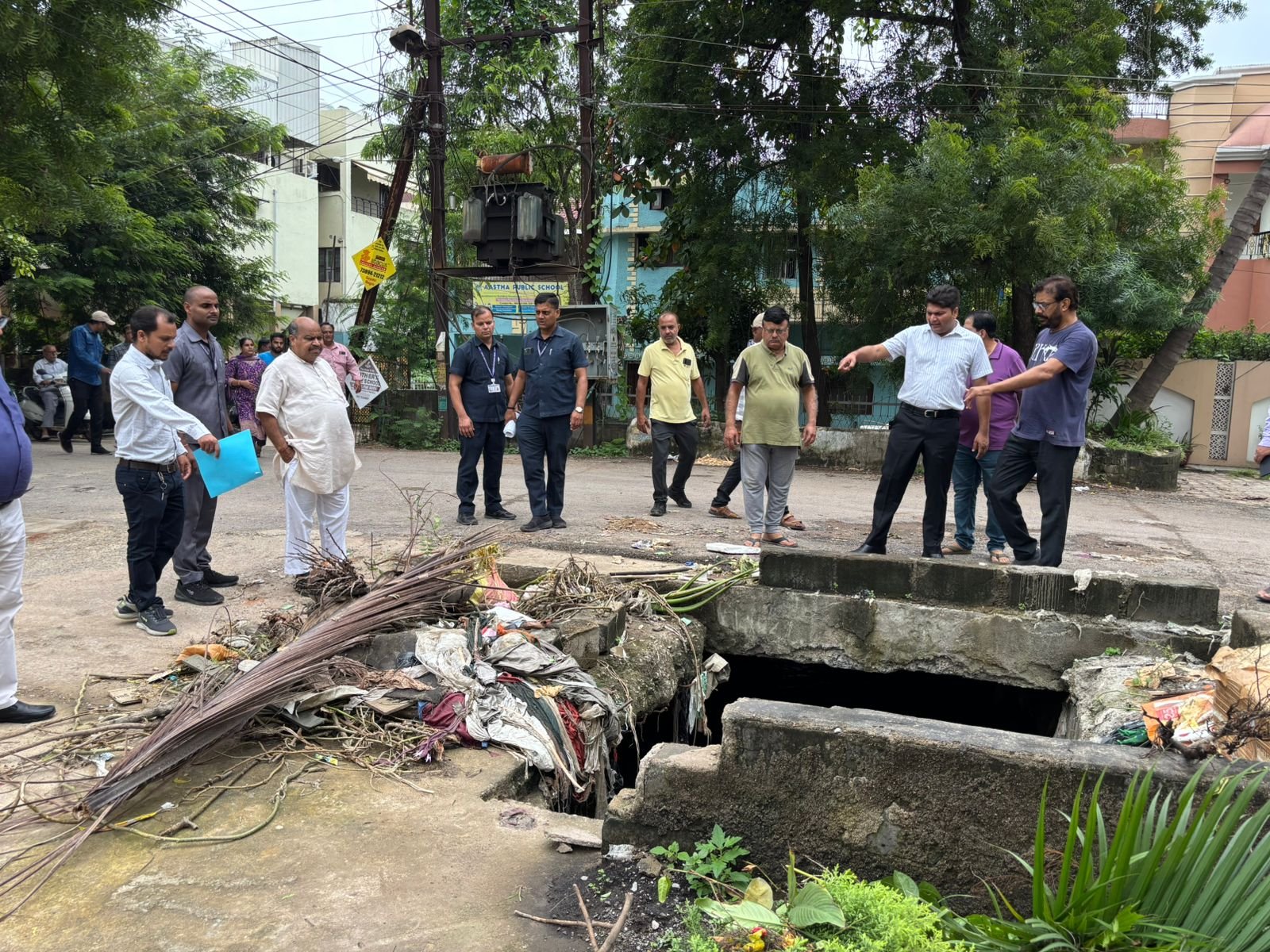 भारी वर्षा से प्रभावित क्षेत्रों का किया गया स्थलीय निरीक्षण, विधायक पुरंदर मिश्रा की तत्परता से राहत कार्यों में आई गति