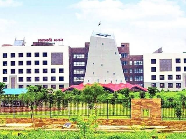 नव नियुक्त मंत्रीगणों को मंत्रालय में कक्ष आबंटित