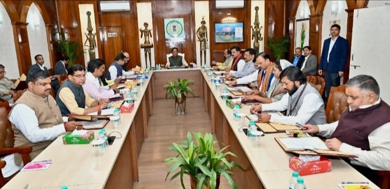 CG Cabinet Breaking : मंत्रिपरिषद की बैठक खत्म, लिये गए कई महत्वपूर्ण निर्णय, पढ़ें साय कैबिनेट के 3 बड़े फैसले