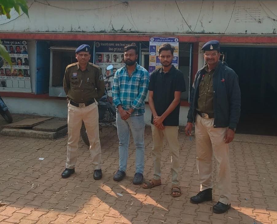 कल्याण कॉलेज में उत्पात मचाने वाले गिरफ्तार, तोड़फोड़ कर प्रचार्य को जूते की माला पहनाने का कर रहे थे प्रयास