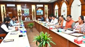 CG Breaking : केबिनेट की बैठक खत्म, लिए गए कई महत्वपूर्ण निर्णय, पढ़ें पूरी खबर