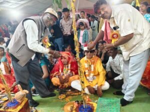 साहू समाज की अनूठी पहल: सामूहिक विवाह में परिणय सूत्र में बंधे नवयुगल, 100 यूनिट रक्तदान कर पेश की मानवता की मिसाल