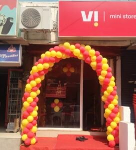 रायपुर: कटोरा तालाब में Vi (Vodafone Idea) के नए मिनी स्टोर का भव्य शुभारंभ, ग्राहकों को अब घर के पास मिलेंगी सेवाएं