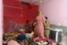 CG Breaking : छत्तीसगढ़ में एक ही परिवार के चार लोगों की संदिग्ध मौत, दंपती और दो बच्चों के शव मिलने से सनसनी