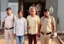 Raipur Crime : मंत्रालय के नाम पर फर्जी नियुक्ति का खेल: 34 लोगों से 1.5 करोड़ ठगने वाले सरकारी शिक्षक और क्लर्क गिरफ्तार