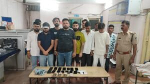 Raipur Crime : फाफाडीह में जुआं खेलते 15 आरोपी गिरफ्तार