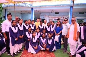 विधायक डॉ. संपत अग्रवाल की पहल लाई रंग: बसना कन्या शाला बनेगा स्वामी विवेकानंद उत्कृष्ट विद्यालय, मिली 33.33 लाख की सौगात