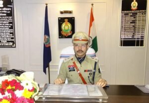 बलौदाबाजार : नवपदस्थ SP राय गौरव ने ग्रहण किया पदभार, सुरक्षा और कानून व्यवस्था मजबूत करने पर दिया जोर