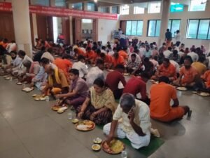 उप मुख्यमंत्री विजय शर्मा की पहल पर अमरकंटक स्थित मृत्यंजय आश्रम में कांवड़ यात्रियों के लिए निःशुल्क भोजन और विश्राम की व्यवस्था
