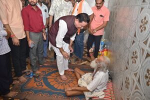 विधायक डॉ. संपत अग्रवाल ने मां काली शक्तिपीठ गिधली में की पूजा-अर्चना, हरेली पर क्षेत्र की सुख-समृद्धि की मांगी मन्नत