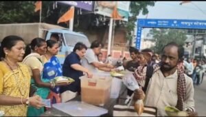 स्वतंत्रता दिवस पर संकट मोचन हनुमान मंदिर में हुआ भव्य महाभंडारा,15 अगस्त पर कुबेर राठी के मार्गदर्शन में हज़ारों श्रद्धालुओं ने ग्रहण किया महाप्रसाद
