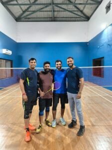 आनंदभूमि सोसाइटी में गणेशोत्सव के रंग में सजा बैडमिंटन टूर्नामेंट
