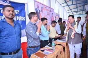 ग्राम बिछिया में आयोजित ‘सेवा संकल्प अभियान’ क्लस्टर स्तरीय शिविर में शामिल हुए बसना विधायक डॉ. संपत अग्रवाल, विभागीय स्टॉलों का किया निरीक्षण